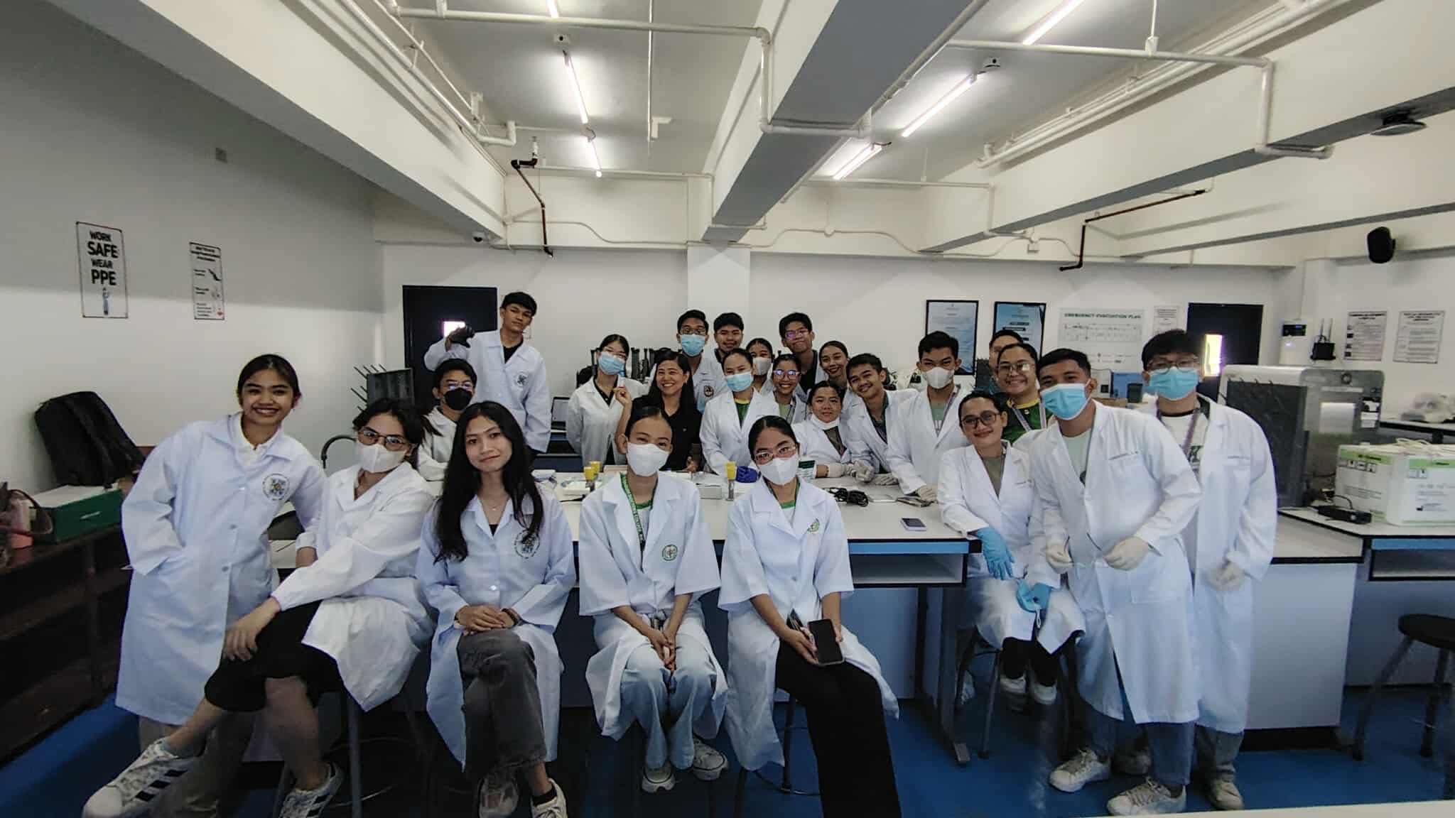 LABORATORY ON WHEELS BRINGS CUTTING-EDGE CLINICAL LAB TECHNOLOGY TO MINDANAO P14
