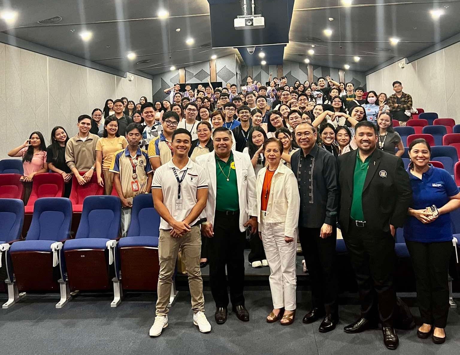 LABORATORY ON WHEELS BRINGS CUTTING-EDGE CLINICAL LAB TECHNOLOGY TO MINDANAO